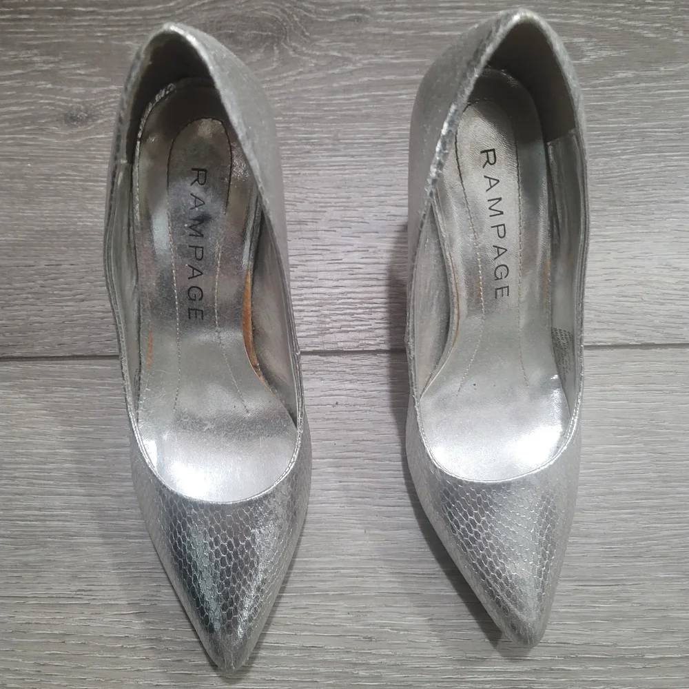 Snake skin stilettos - Picture 1 of 10